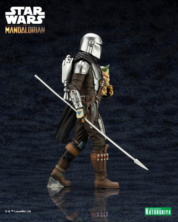 Kotobukiya – Star Wars: The Mandalorian – ARTFX+ Mandalorian & Grogu with Beskar Staff - Imagen 2